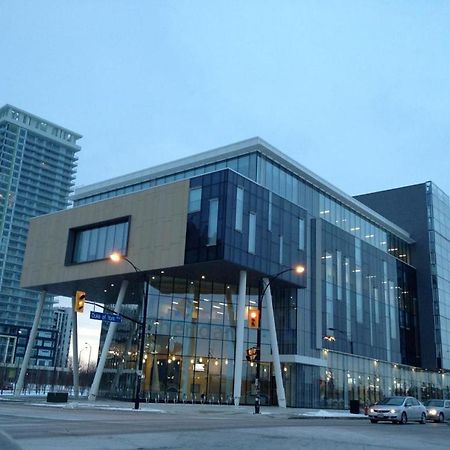 Square One Fully Furnished Suite Mississauga Kültér fotó